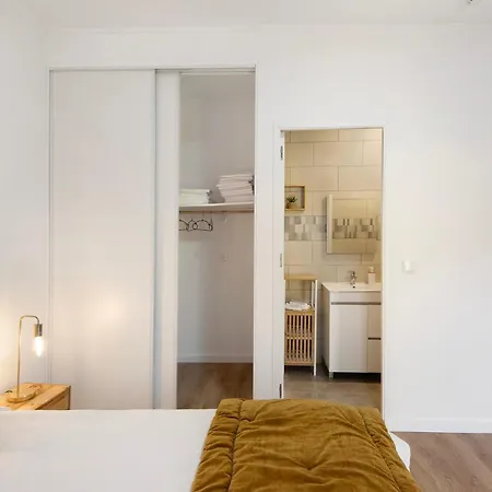 Df Alojamentos E * Coimbra