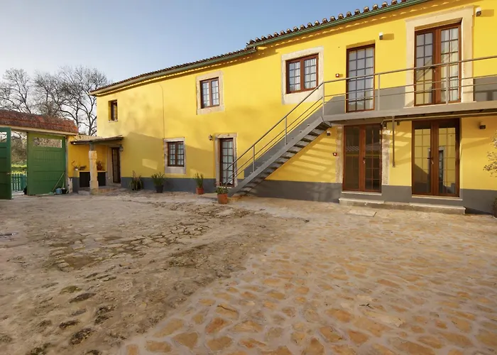 Df Alojamentos E * Coimbra